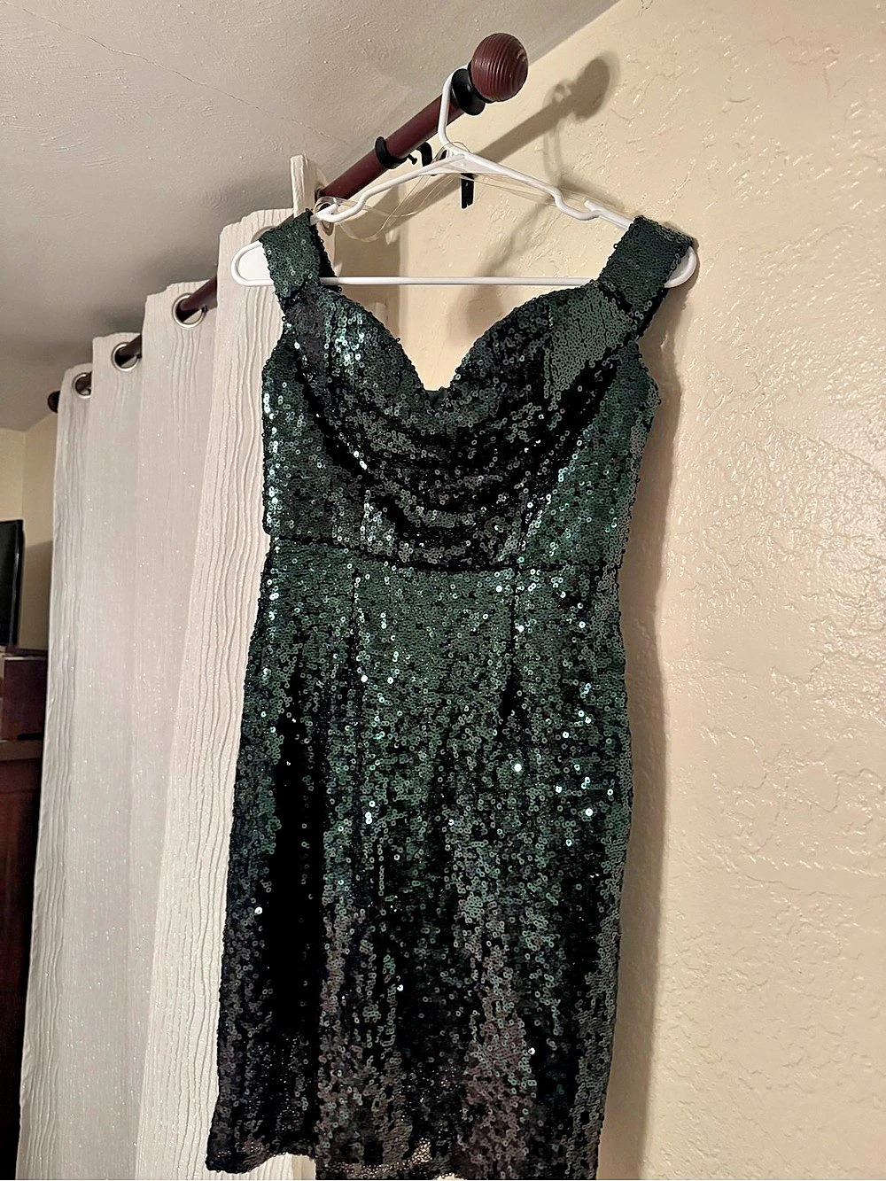 Emerald Sundae Sequin Mini Dress in Green Small Like New